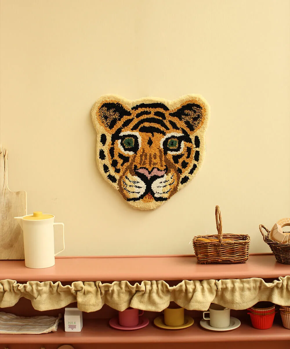 Doing Goods Cloudy Tiger Tigerteppich Wolle Wanddeko