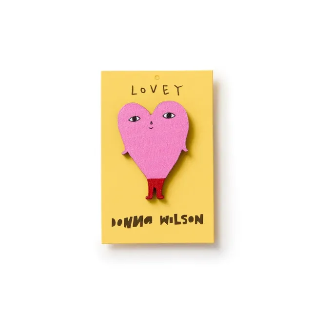 Donna Wilson Lovey Pin Anstecker Herz Holz 4 cm
