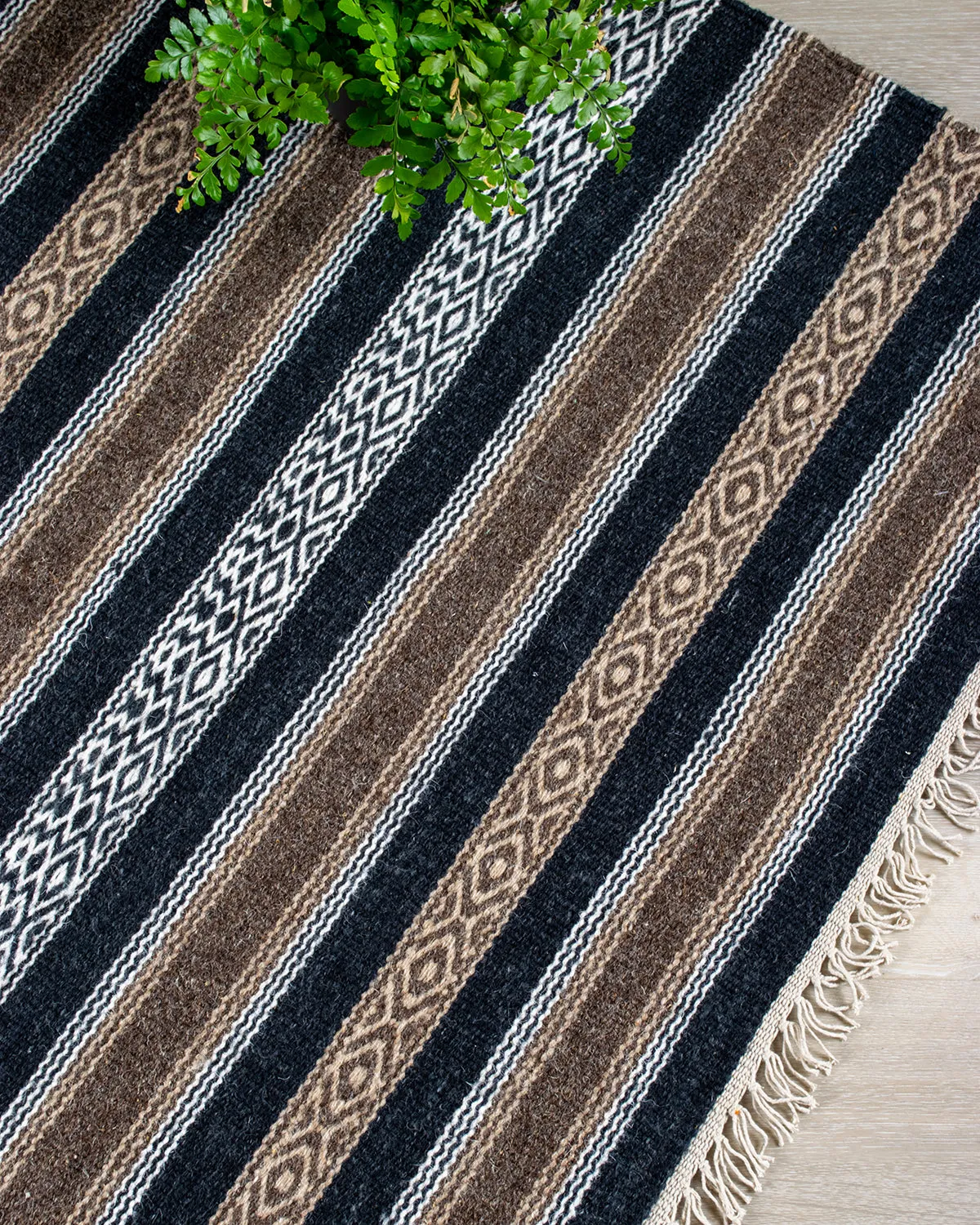 HC Interior Dallas 3850-377 Teppich Frosty Brown handgewebt