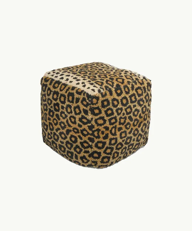 Doing Goods Leopard Pouf Hocker 50x50x50 Wolle