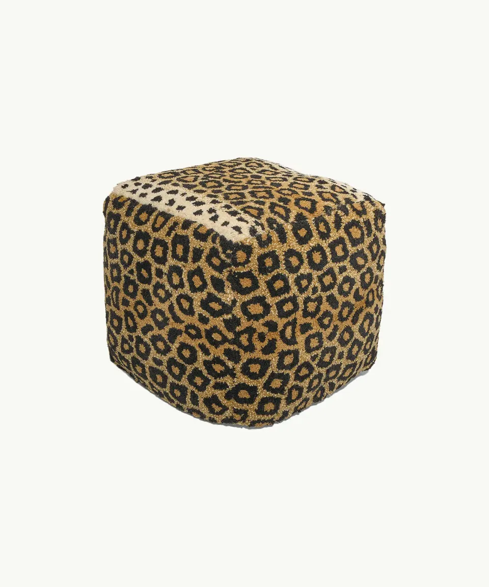 Doing Goods Leopard Pouf Hocker 50x50x50 Wolle