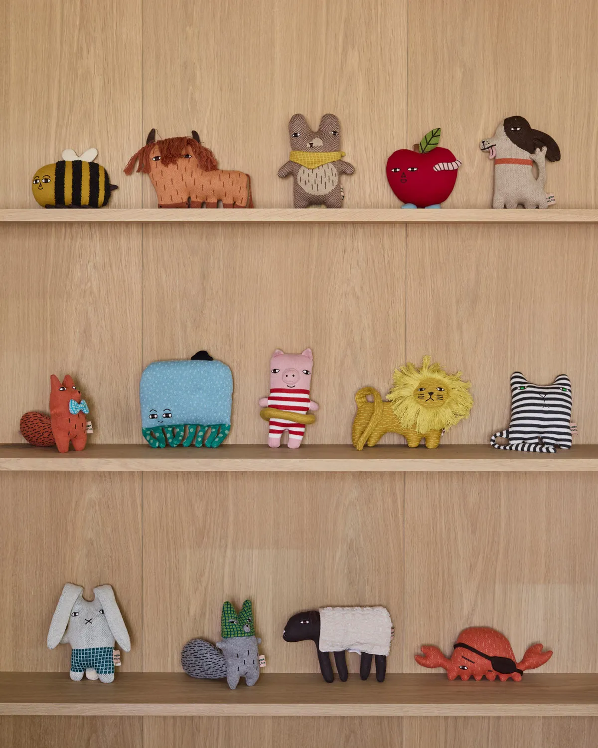 Donna Wilson Wee Ones Phoebe Bee Kuscheltier Bio-Baumwolle