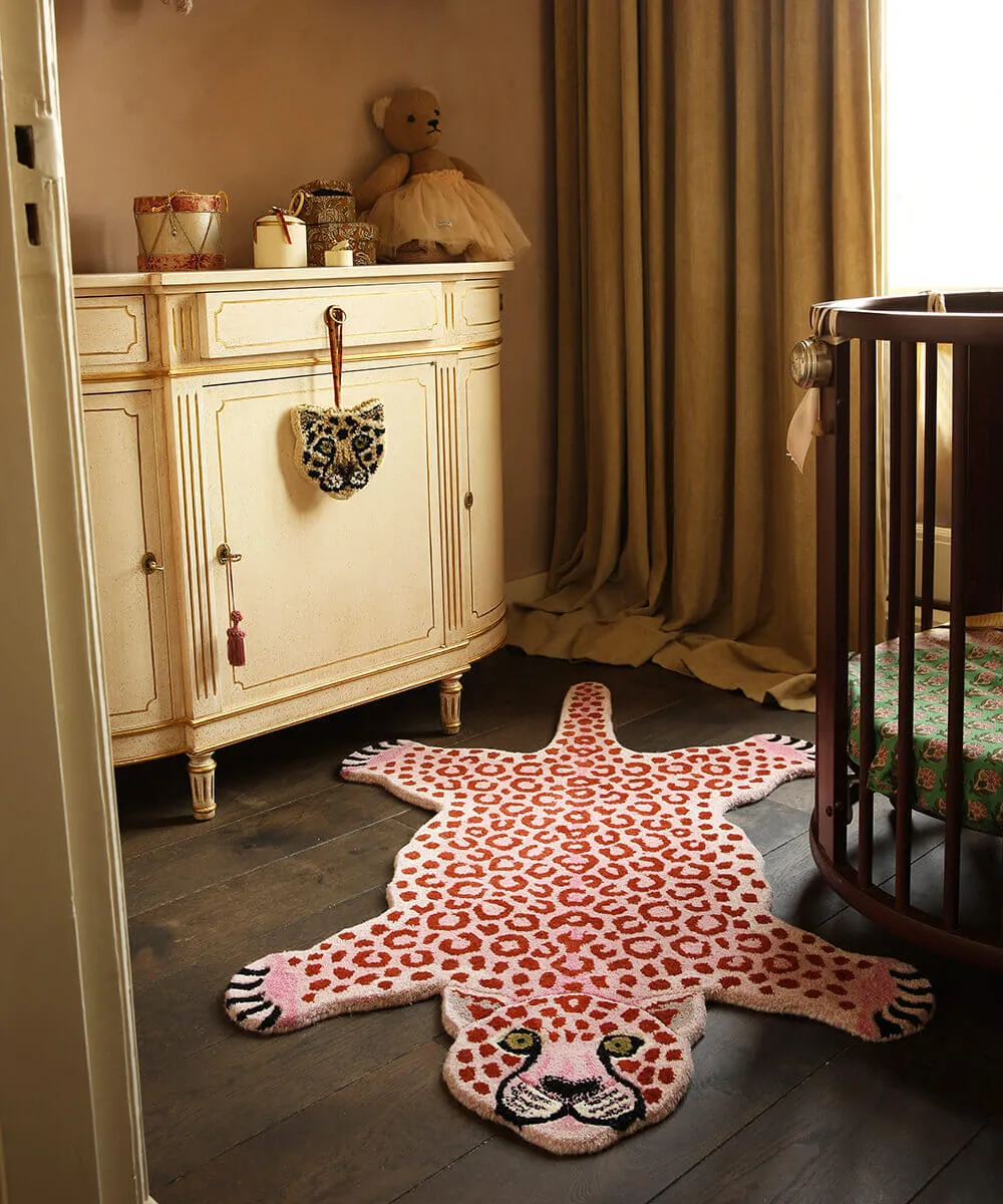 Doing Goods Pinky Leopard Large Teppich Wolle
